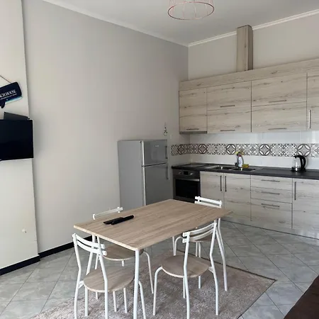 Store Lungo Mare 1 *
